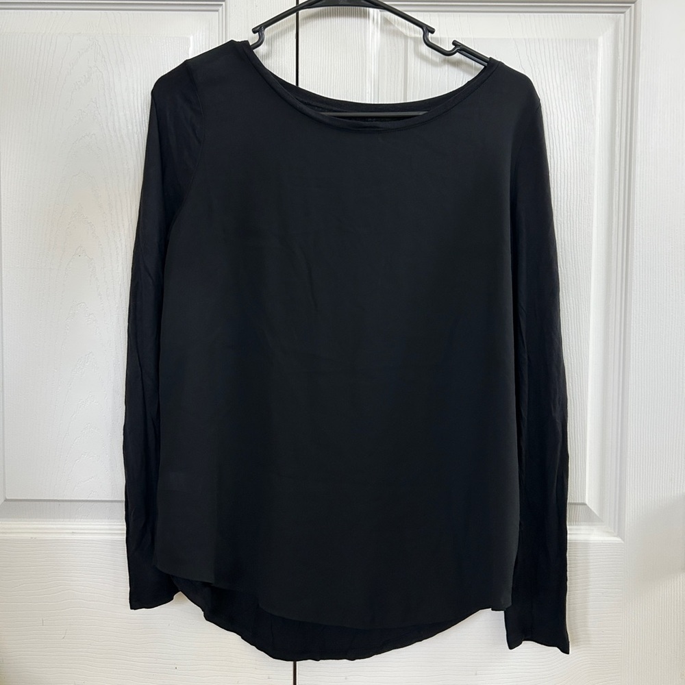 LOFT Women’s XS Black Long Sleeve Top